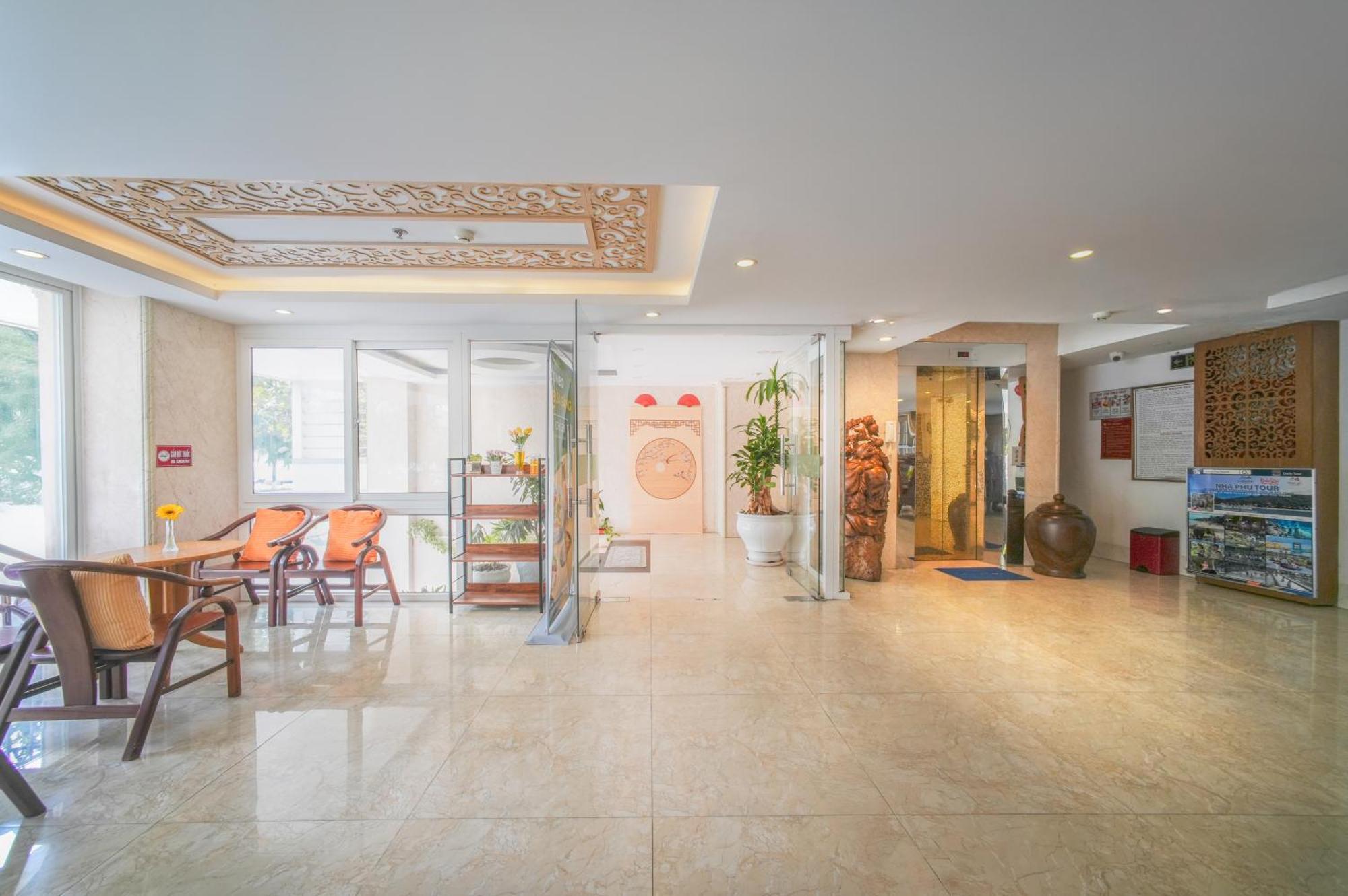 Nang Vang Hotel На Транг Екстериор снимка